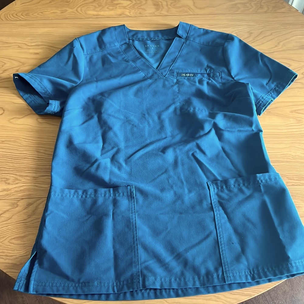 Three pocket scrub top Caribbean blue-Jaanuu